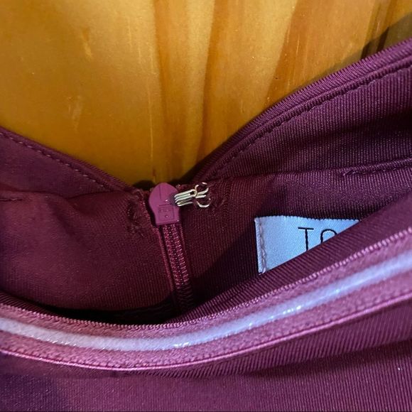 Tobi Cocktail Dress in deep burgundy. Never worn​ - Picture 4 of 4